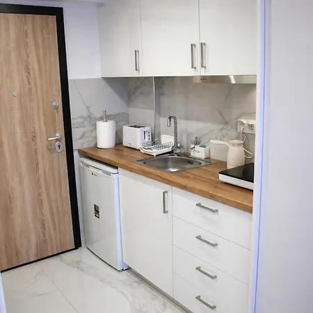 Althea Apartament *